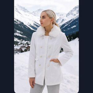 RVHSWDS White Pea Coat Gold Buttons Removable Fur Collar Women's Size Medium NWT